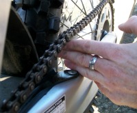 How to tighten your motorcycle chain on a Dirt / Motorcycle / Enduro / Street